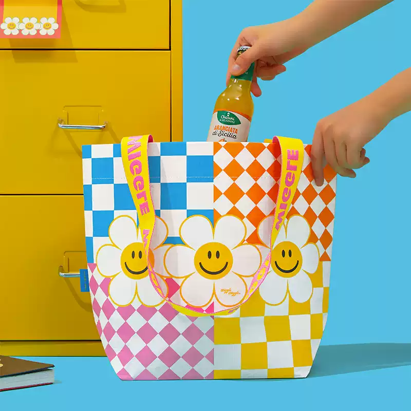 Wiggle Wiggle Portable Shopping Storage Bag - Your Stylish & Eco-Friendly Carry Solution