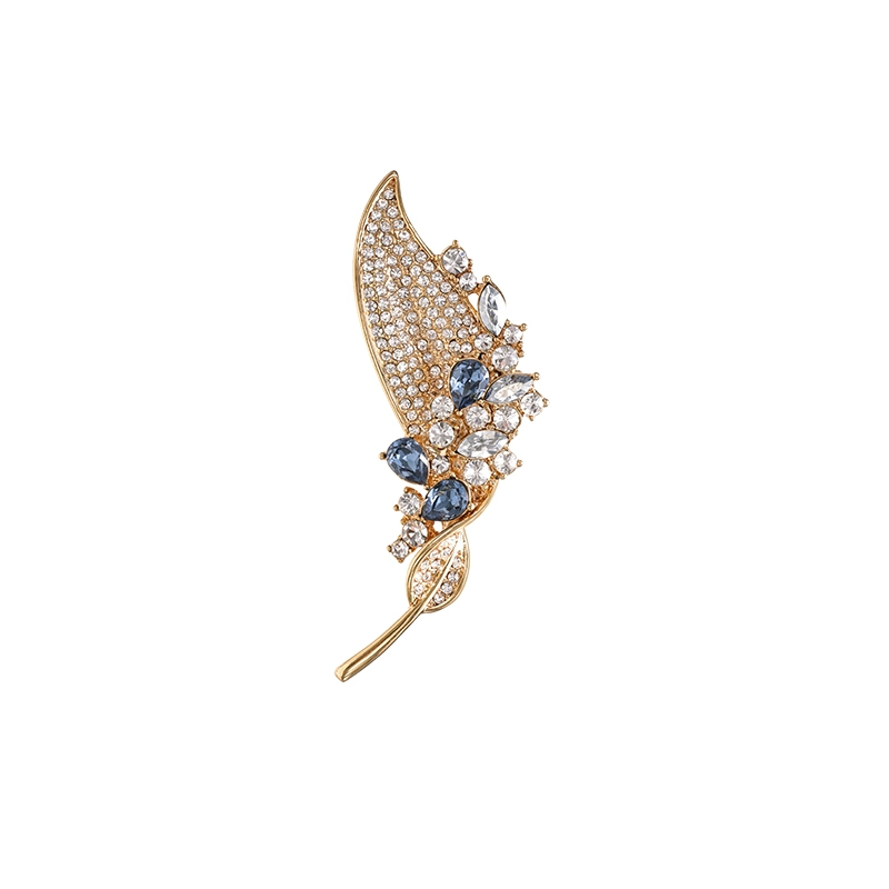 Eternelle Crystal Brooch Pin - A Masterpiece of Botanical Elegance for Fall 2024